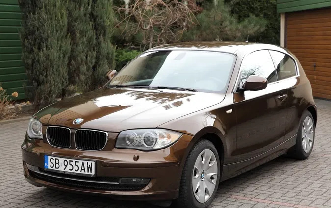 bmw seria 1 kałuszyn BMW Seria 1 cena 29400 przebieg: 79700, rok produkcji 2009 z Kałuszyn